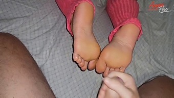 I Gave A Footjob To My Stepbrother And Made Him Cum On His Shoes