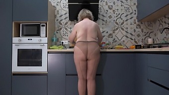 Sexy Wife In Stockings Seduces Her Husband In The Kitchen